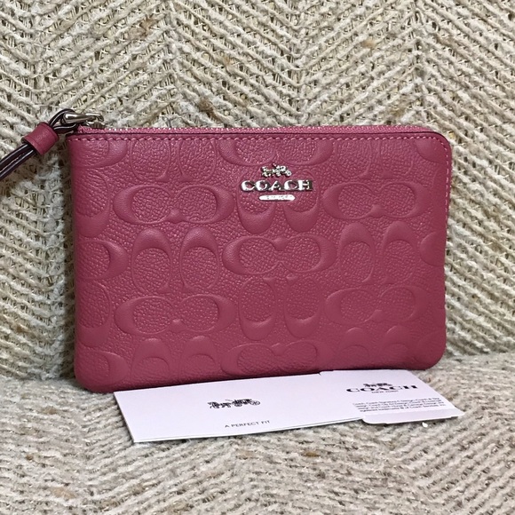 πCoach Leather βCβ Design Wristletπ - Picture 8 of 8